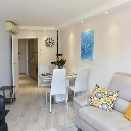 Au Port - Brand New Flat W 1 Bedroom, Balcony, Parking, Ac