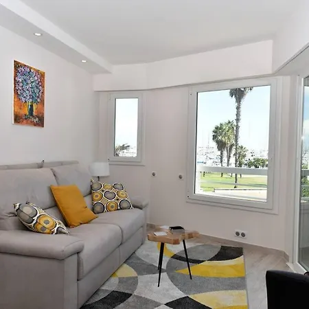 Au Port - Brand New Flat W 1 Bedroom, Balcony, Parking, Ac