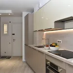Au Port - Brand New Flat W 1 Bedroom, Balcony, Parking, Ac Antibes