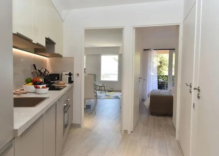 Au Port - Brand New Flat W 1 Bedroom, Balcony, Parking, Ac Lägenhet