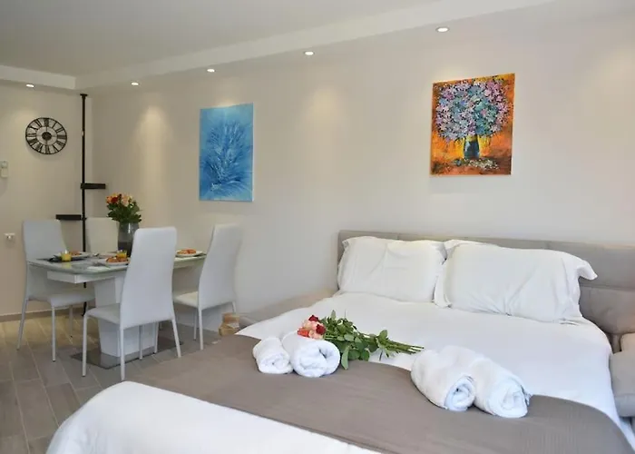 Au Port - Brand New Flat W 1 Bedroom, Balcony, Parking, Ac *