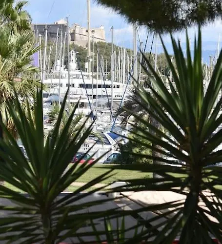 Daire Au Port - Brand New Flat W 1 Bedroom, Balcony, Parking, Ac Antibes